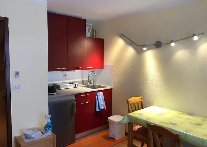 Apartmán Centre - 2 Pieces 32 M2 *